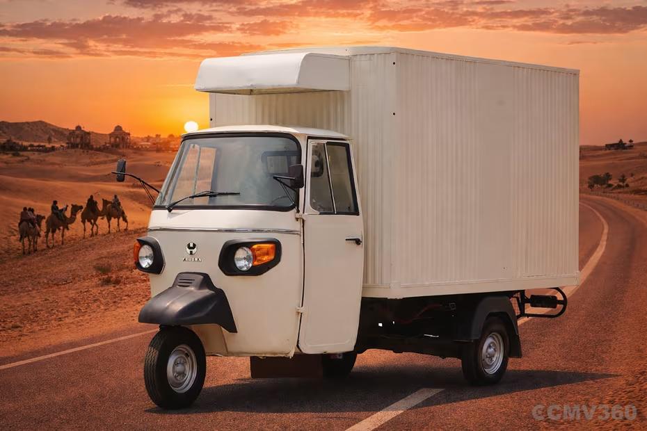 Lohia Youdha Cargo Left Front Three Quarter Lohia Youdha Cargo Left Front Three Quarter