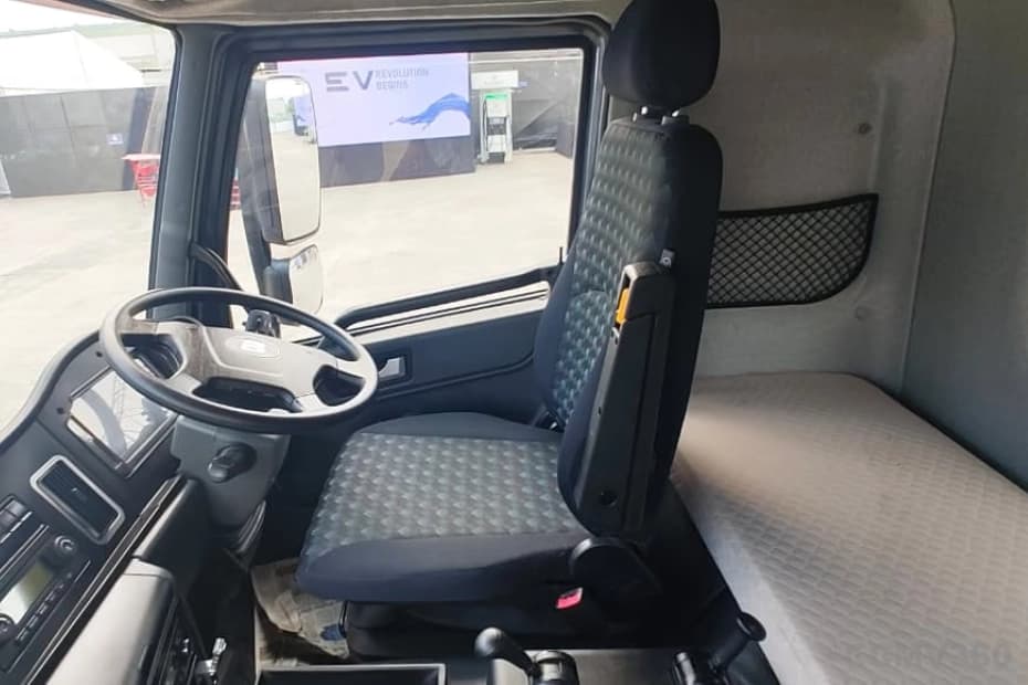 Blue Energy 5548e EV electric truck cabin interior with driver seat and sleeper berth Blue Energy 5548e EV electric truck cabin interior with driver seat and sleeper berth