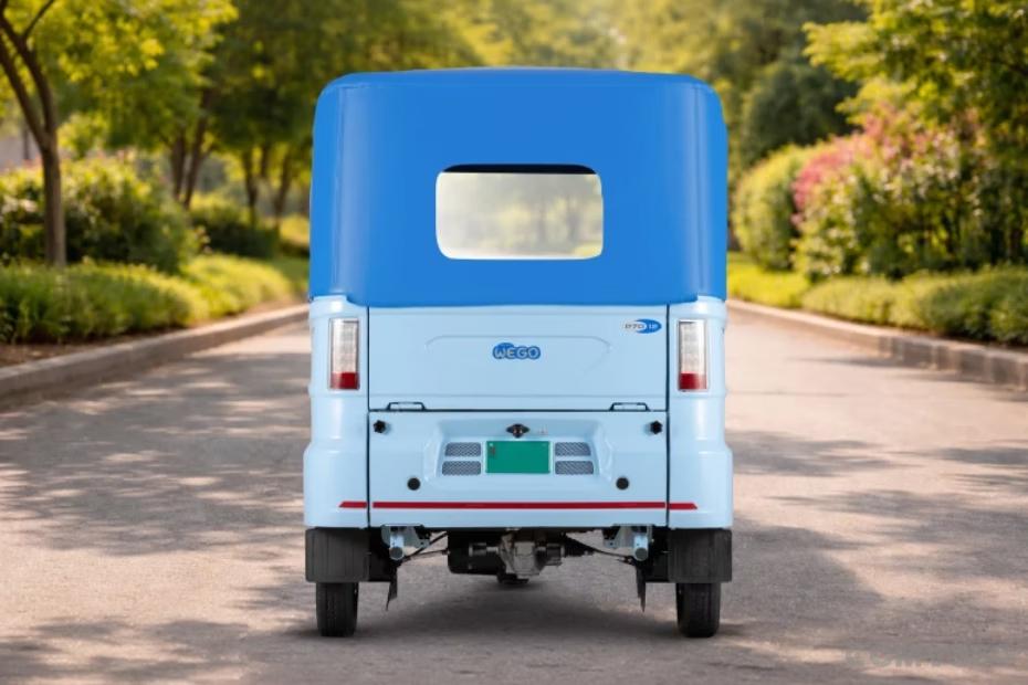 Bajaj WEGO P70 Rear View Bajaj WEGO P70 Rear View