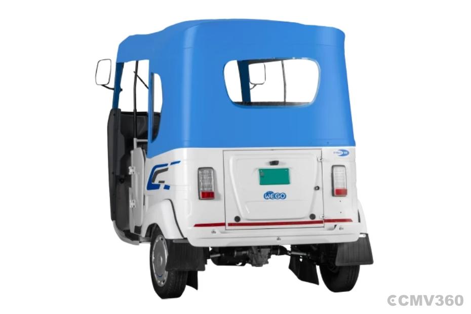 Bajaj WEGO P50 White & Blue Left Rear Three Quarter Bajaj WEGO P50 White & Blue Left Rear Three Quarter
