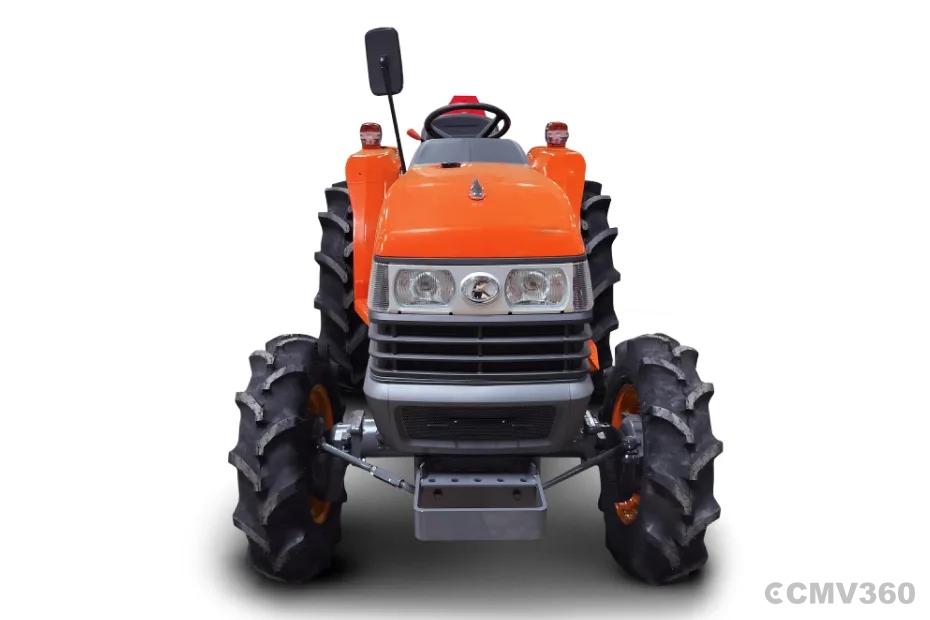 Kubota L3408 Front View Kubota L3408 Front View