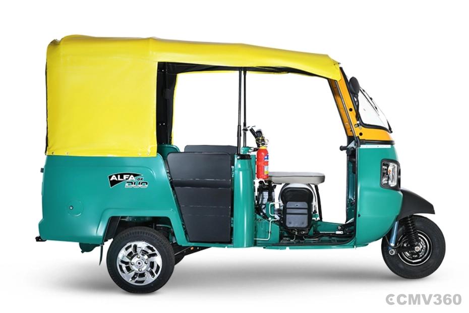 Mahindra Alfa Dx Duo Right Side View Mahindra Alfa Dx Duo Right Side View