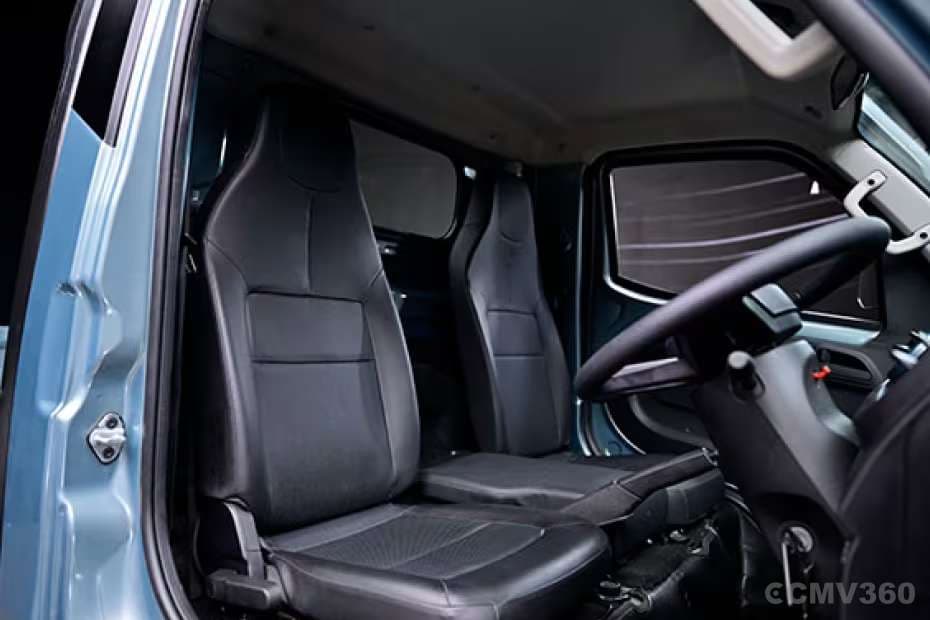 Wider walk-through cabin and power steering for easy maneuvering Wider walk-through cabin and power steering for easy maneuvering