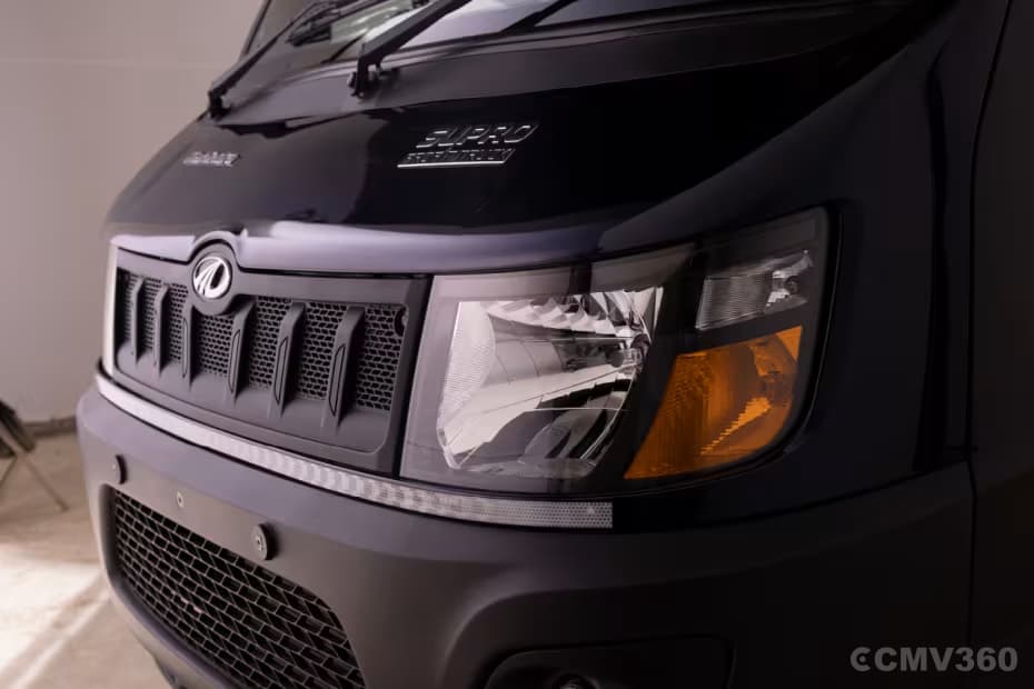 Bold design with wraparound headlamps for standout style Bold design with wraparound headlamps for standout style