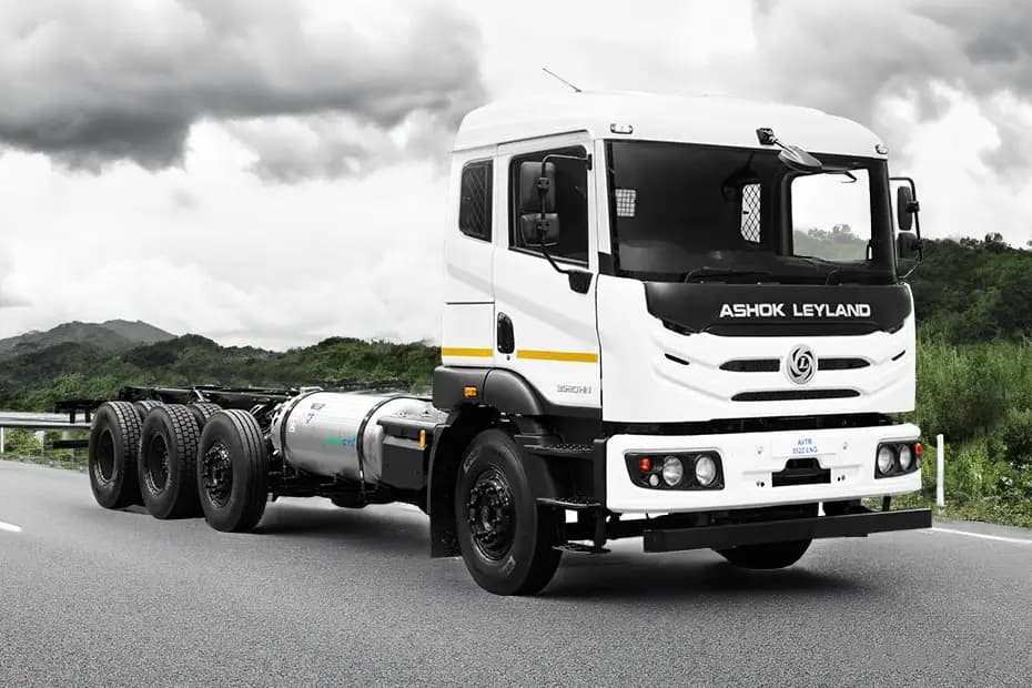 Ashok Leyland AVTR UF3522 white truck chassis right side three-quarter view Ashok Leyland AVTR UF3522 white truck chassis right side three-quarter view
