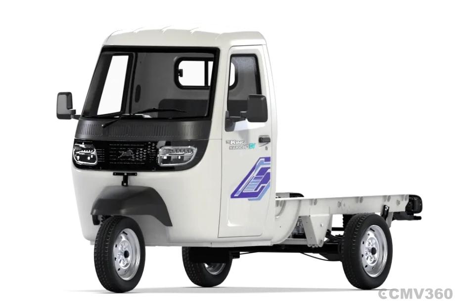 TVS King Kargo HD EV Pristine White CBC Left Front Three Quarter TVS King Kargo HD EV Pristine White CBC Left Front Three Quarter